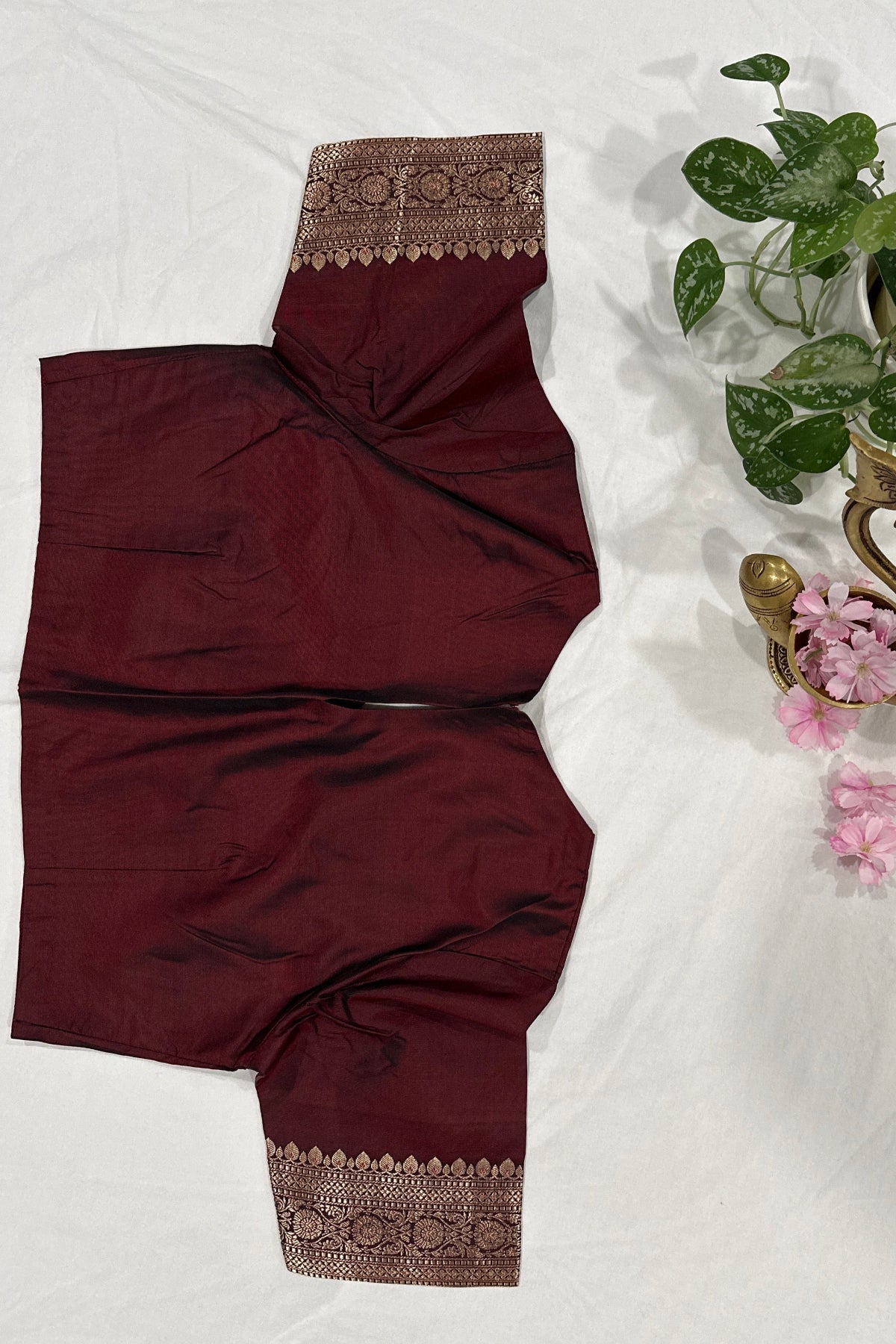 Banarasi Double Katan Silk Shikargah Maroon Saree