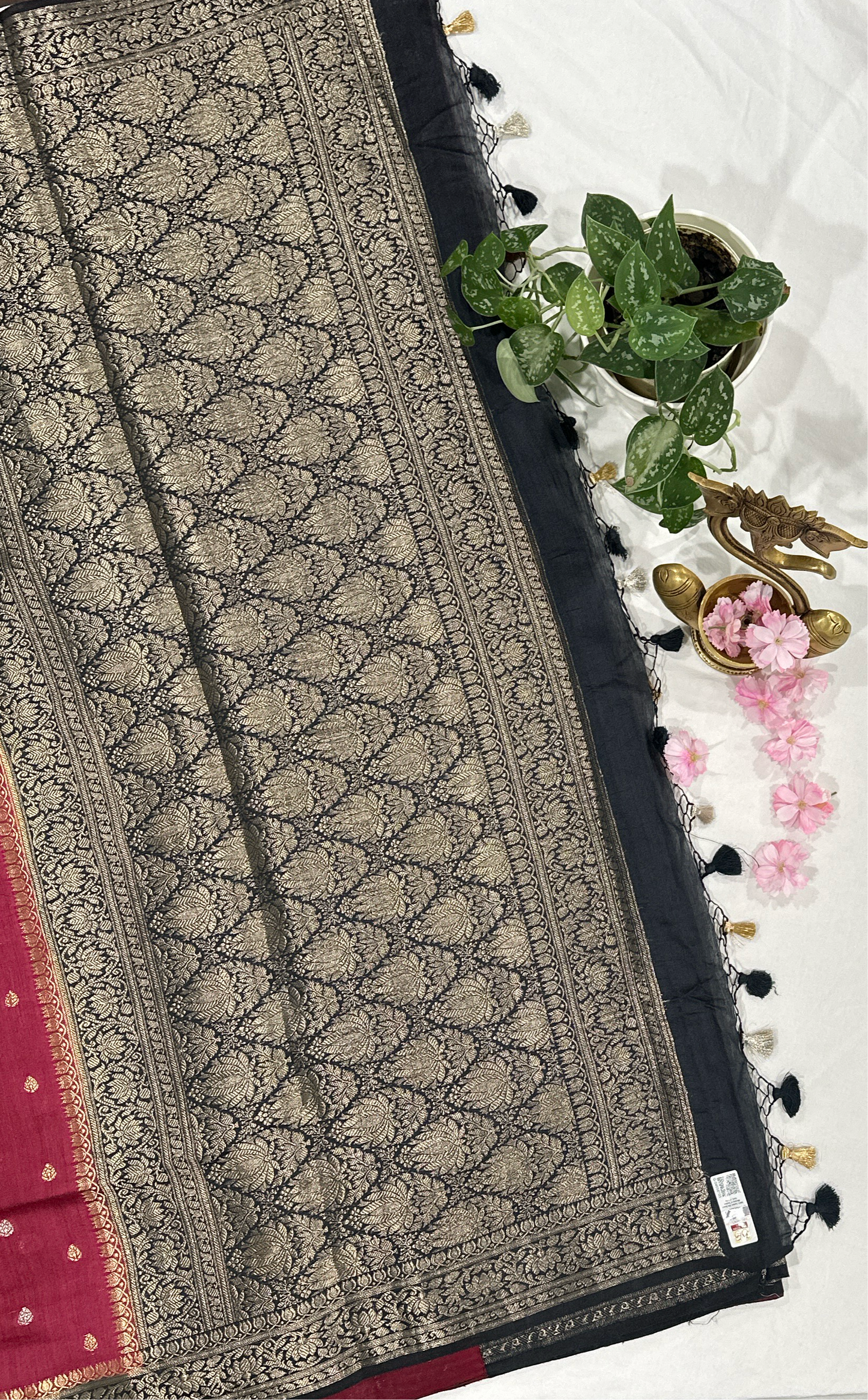 Chiniya Silk Maroon Saree