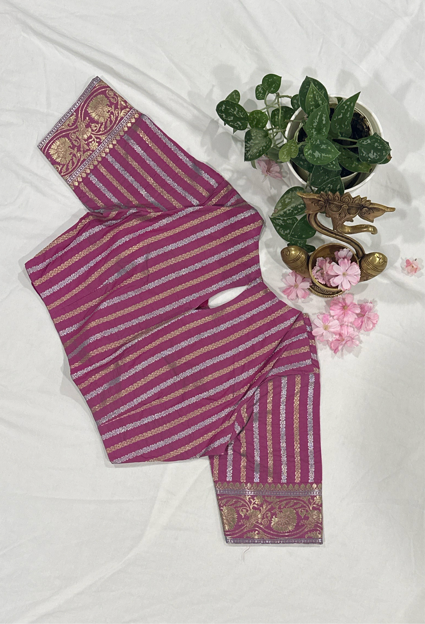 Banarasi Katan Silk Sonarupa Pink Saree