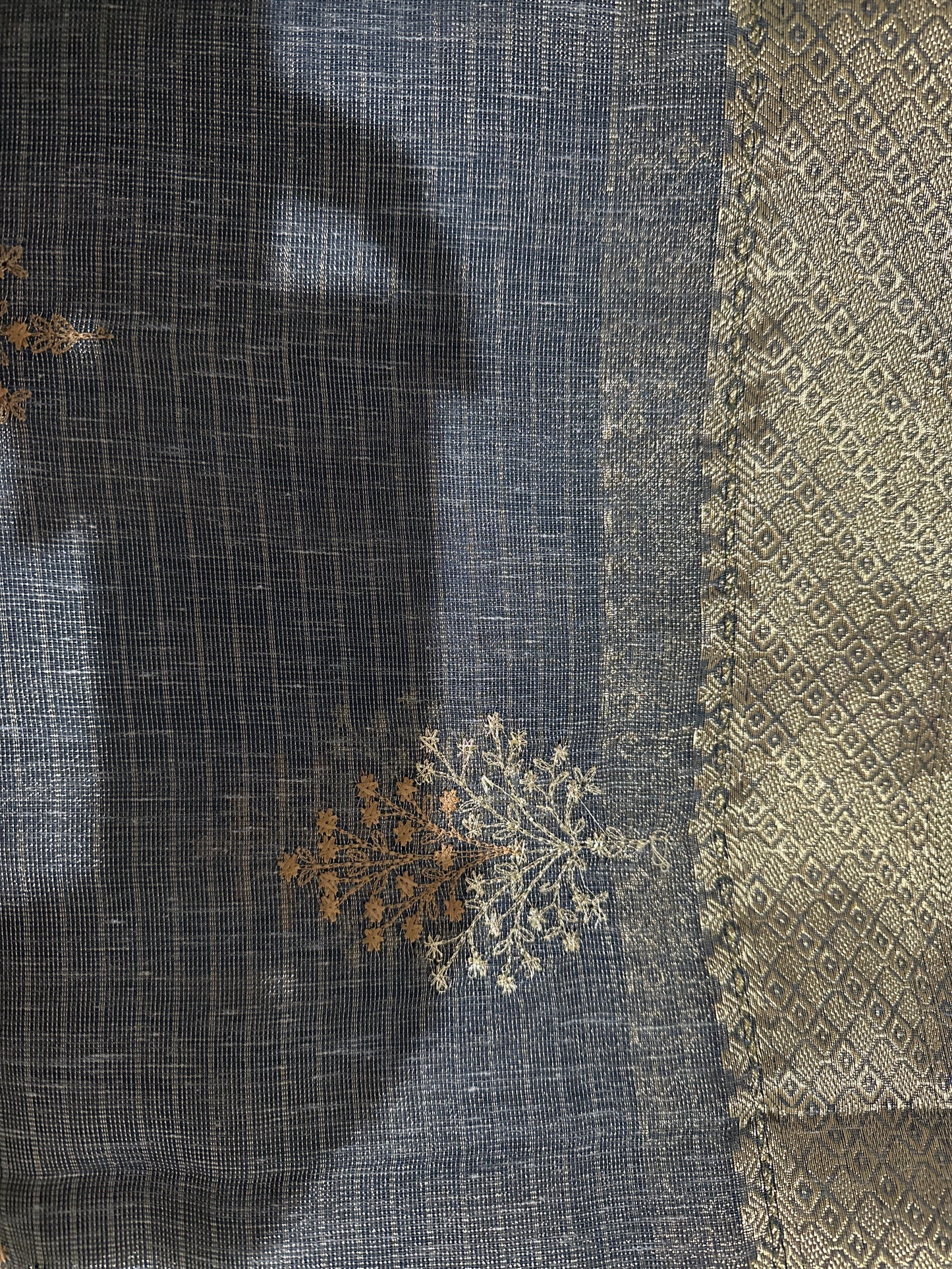 Fancy Machine Embroidery Saree